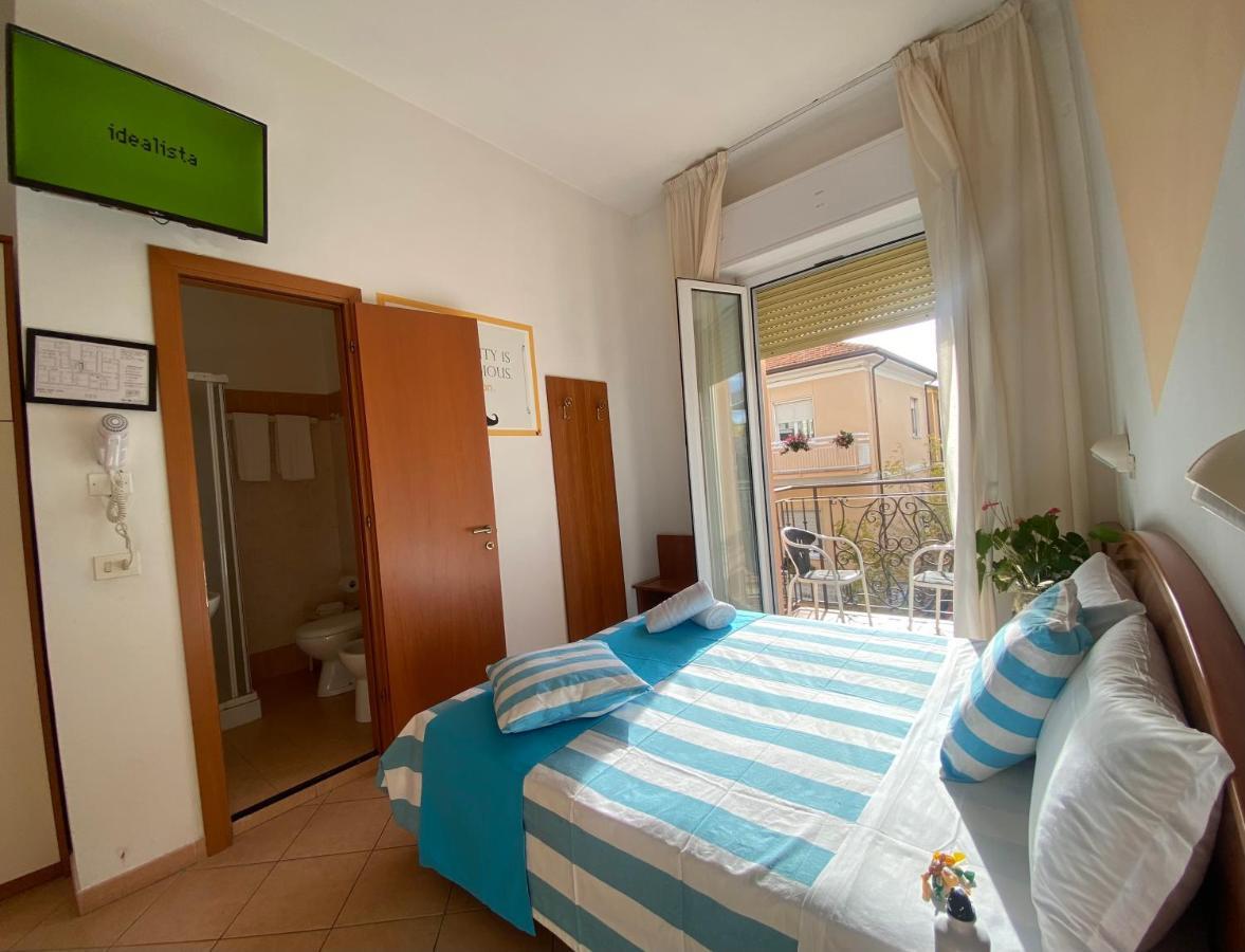 Hotel Villa Caterina Rimini Exterior photo