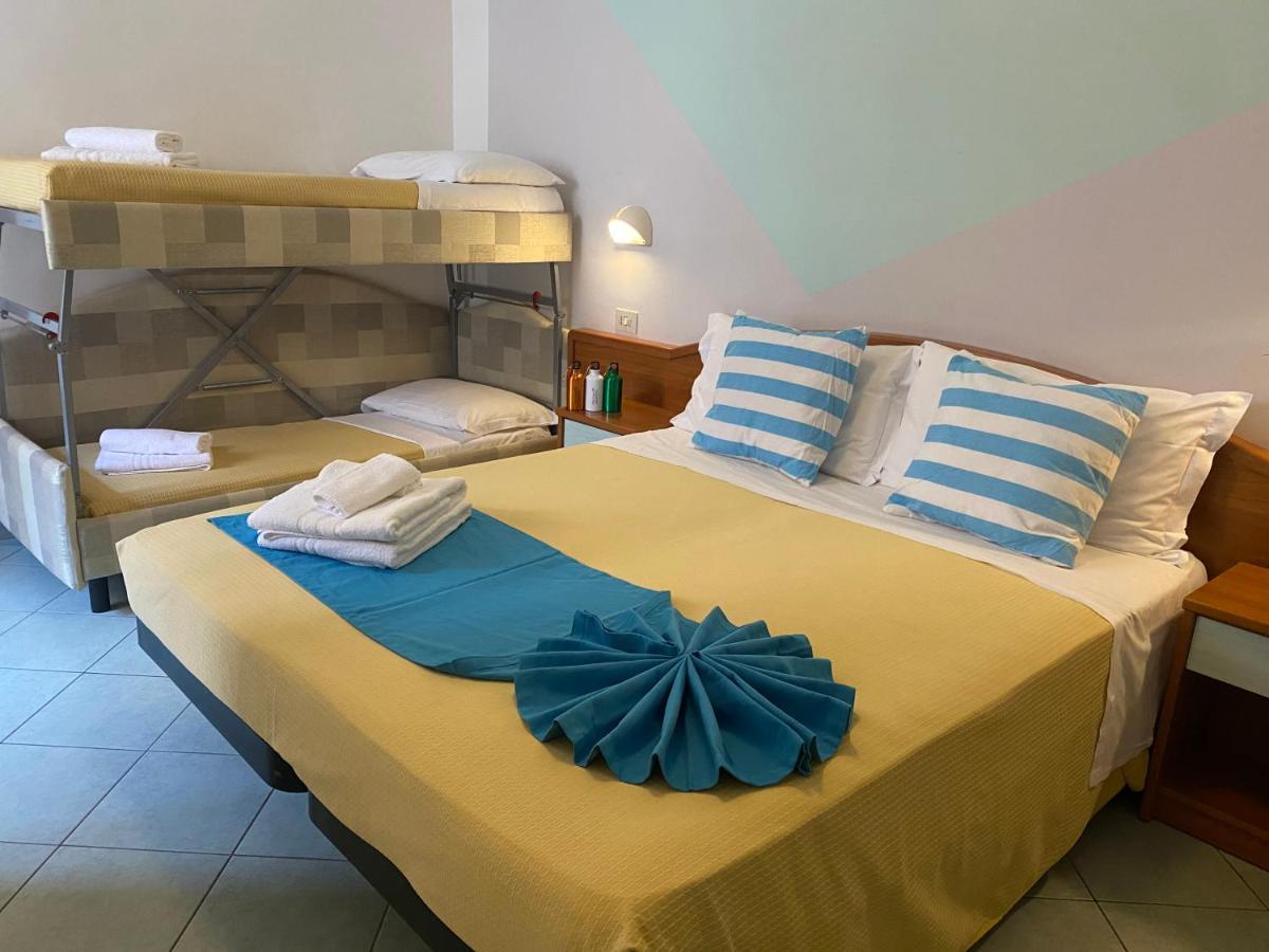 Hotel Villa Caterina Rimini Exterior photo