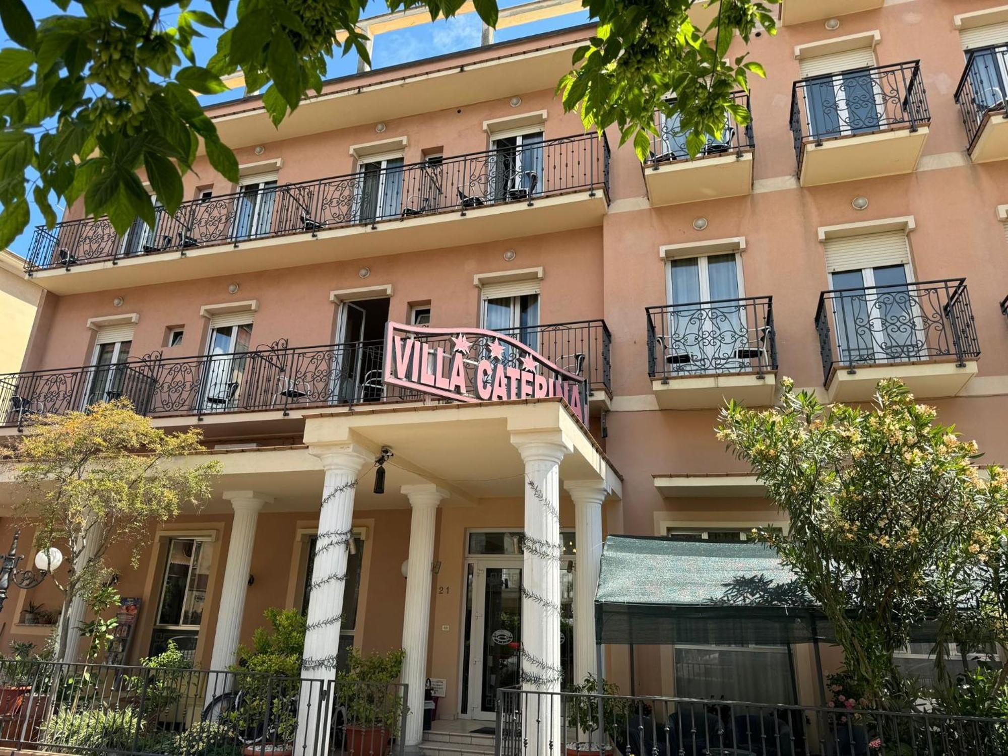 Hotel Villa Caterina Rimini Exterior photo