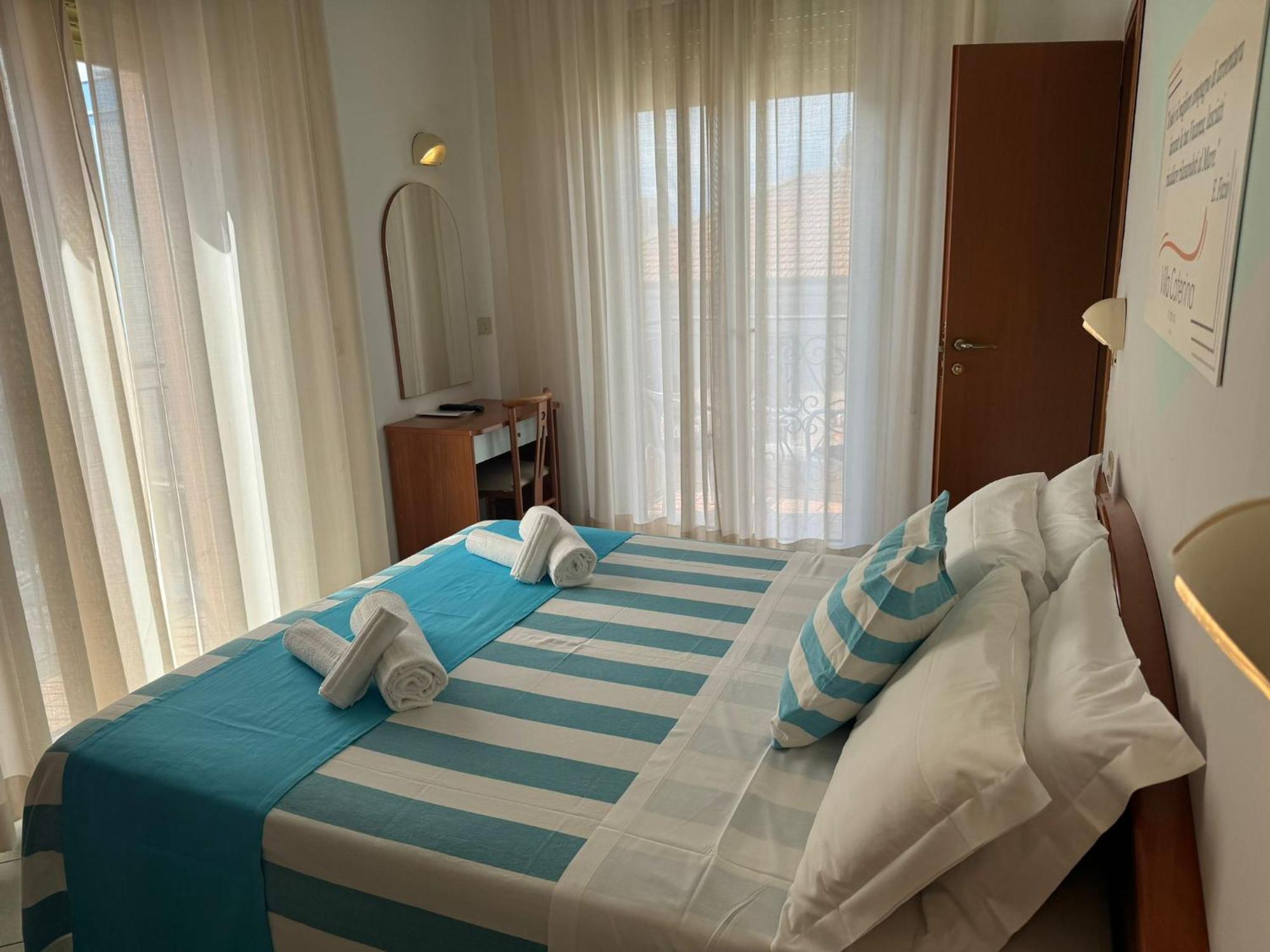 Hotel Villa Caterina Rimini Exterior photo